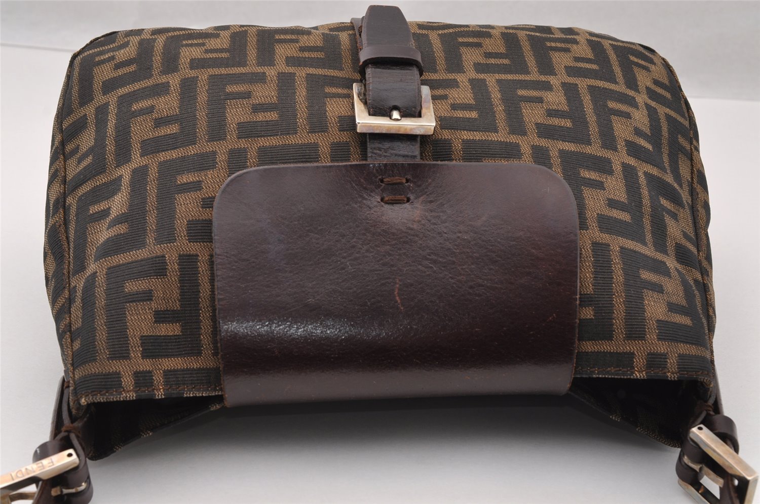 Authentic FENDI Zucca Vintage Shoulder Bag Purse Canvas Leather Brown 2709I