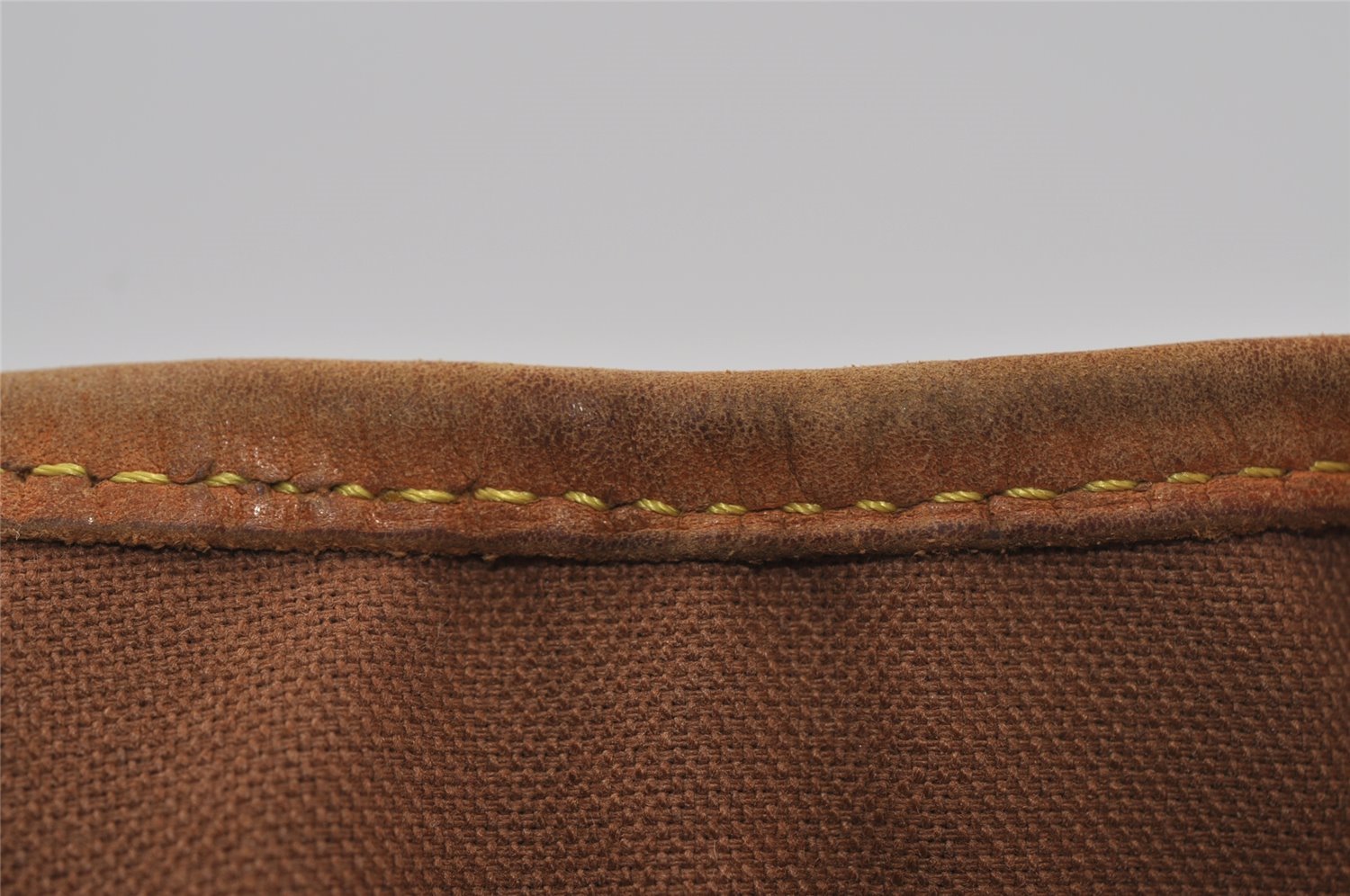 Authentic Louis Vuitton Monogram Batignolles Horizontal Tote Bag M51154 LV 2711I