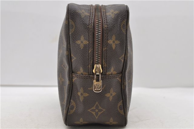 Auth Louis Vuitton Monogram Trousse Toilette 28 Clutch Hand Bag M47522 LV 2717D