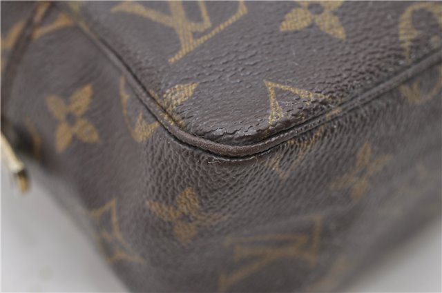 Auth Louis Vuitton Monogram Trousse Toilette 28 Clutch Hand Bag M47522 LV 2717D