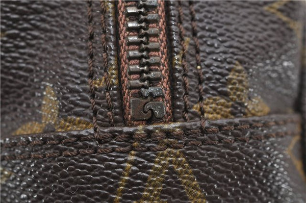 Auth Louis Vuitton Monogram Trousse Toilette 28 Clutch Hand Bag M47522 LV 2717D
