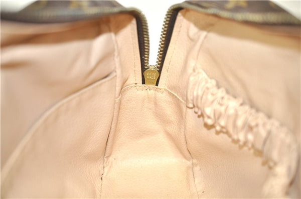 Auth Louis Vuitton Monogram Trousse Toilette 28 Clutch Hand Bag M47522 LV 2717D