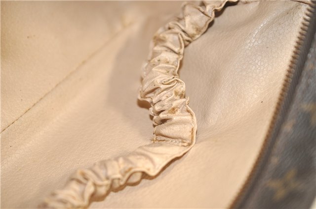 Auth Louis Vuitton Monogram Trousse Toilette 28 Clutch Hand Bag M47522 LV 2721D