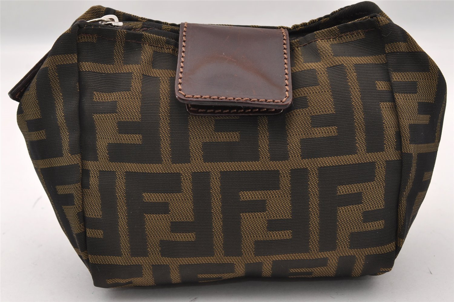 Authentic FENDI Zucca Vintage Pouch Purse Nylon Leather Brown Black 2732I