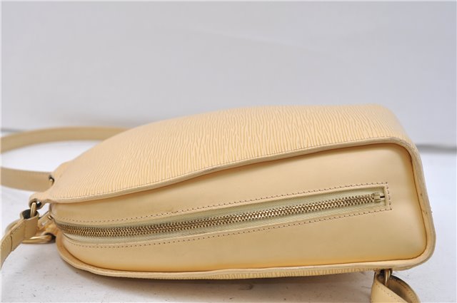 Authentic Louis Vuitton Epi Mabillon Backpack Ivory M5223A LV 2751E