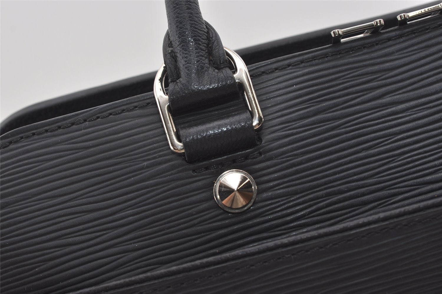 Authentic Louis Vuitton Epi Vaneau MM 2Way Shoulder Hand Bag M51238 Black 2770I