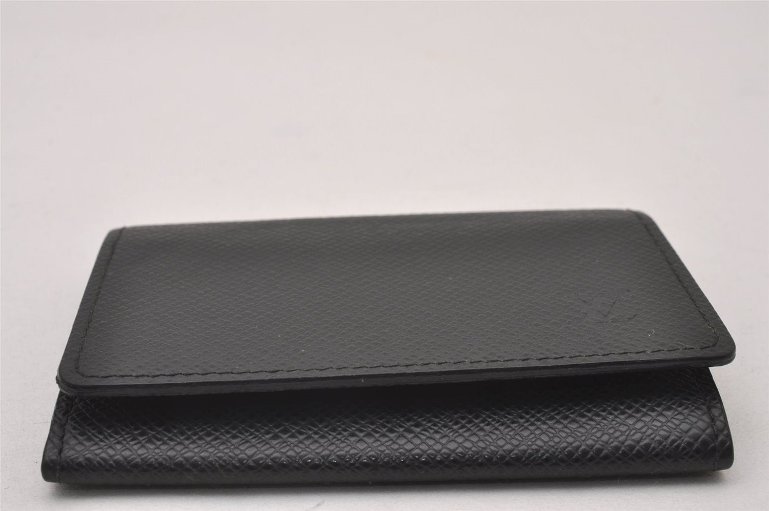 Auth Louis Vuitton Taiga Enveloppe Cartes de Visite Card Case M30922 Black 2773I