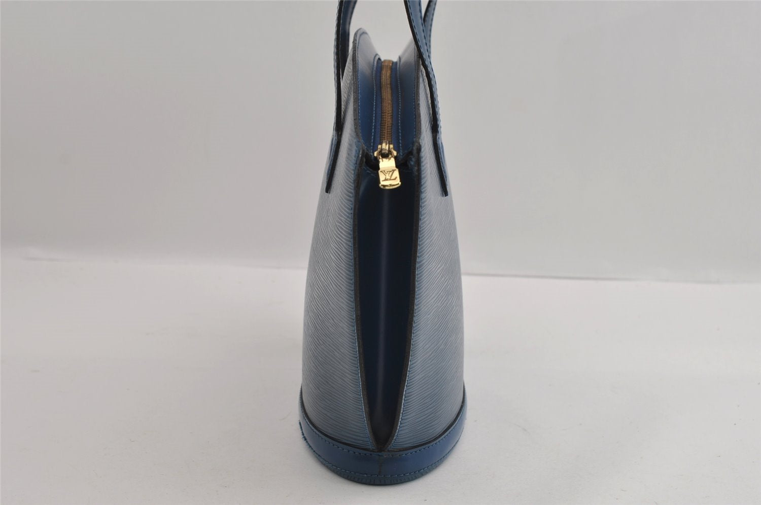 Authentic Louis Vuitton Epi Saint Jacques Hand Bag Blue M52275 LV 2790I