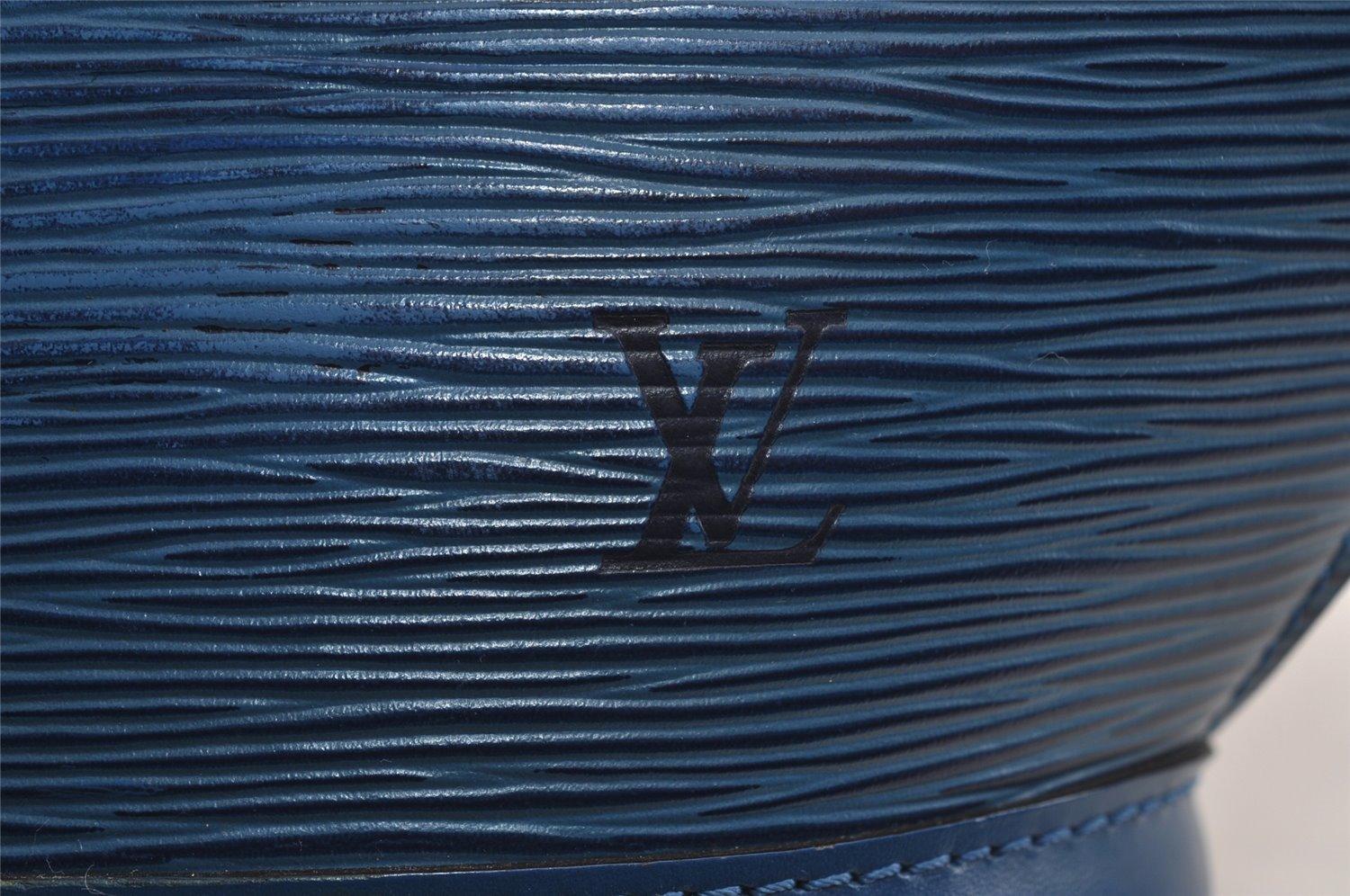 Authentic Louis Vuitton Epi Saint Jacques Hand Bag Blue M52275 LV 2790I
