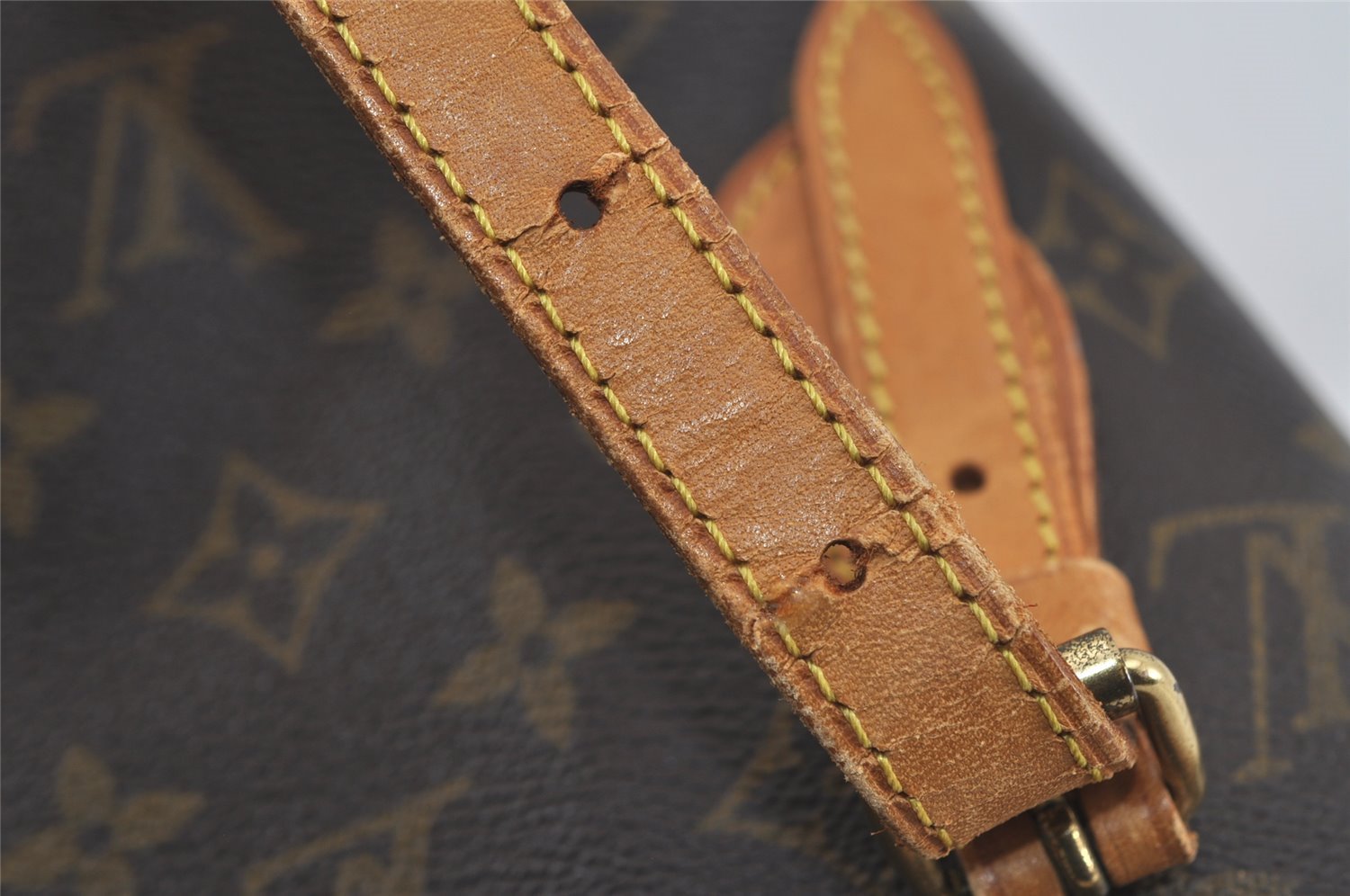 Authentic Louis Vuitton Monogram Bucket PM Shoulder Tote Bag M42238 Junk 2805I