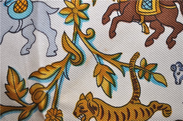 Authentic HERMES Carre 90 Scarf 