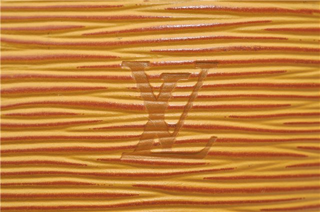 Auth Louis Vuitton Epi Saint Jacques Poignet Long Shoulder Bag M52339 LV 2813E