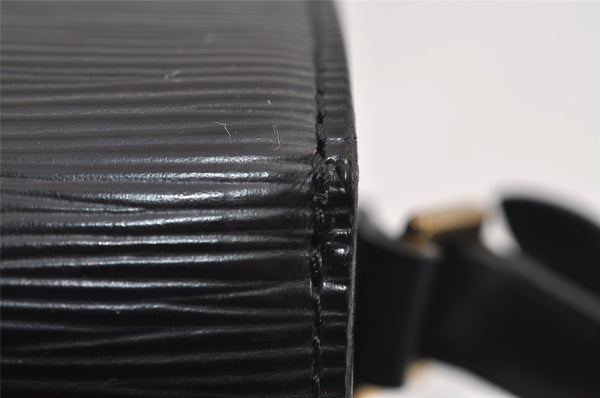 Authentic Louis Vuitton Epi Saint Cloud PM Shoulder Bag Black M52212 LV 2817I