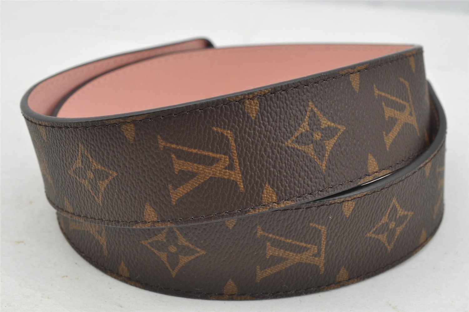 Authentic Louis Vuitton Monogram Shoulder Strap JO2330 38.4