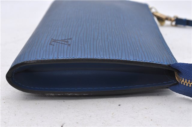 Authentic Louis Vuitton Epi Pochette Accessoires Pouch Blue M52945 LV 2825D
