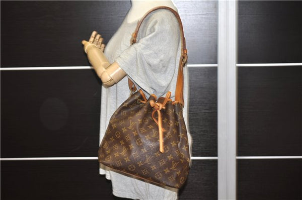 Authentic Louis Vuitton Monogram Petit Noe M42226 Shoulder Drawstring Bag 2837F