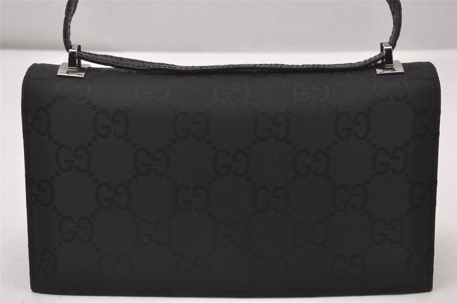 Authentic GUCCI Vintage Shoulder Hand Bag Purse GG Nylon Leather Black 2847I