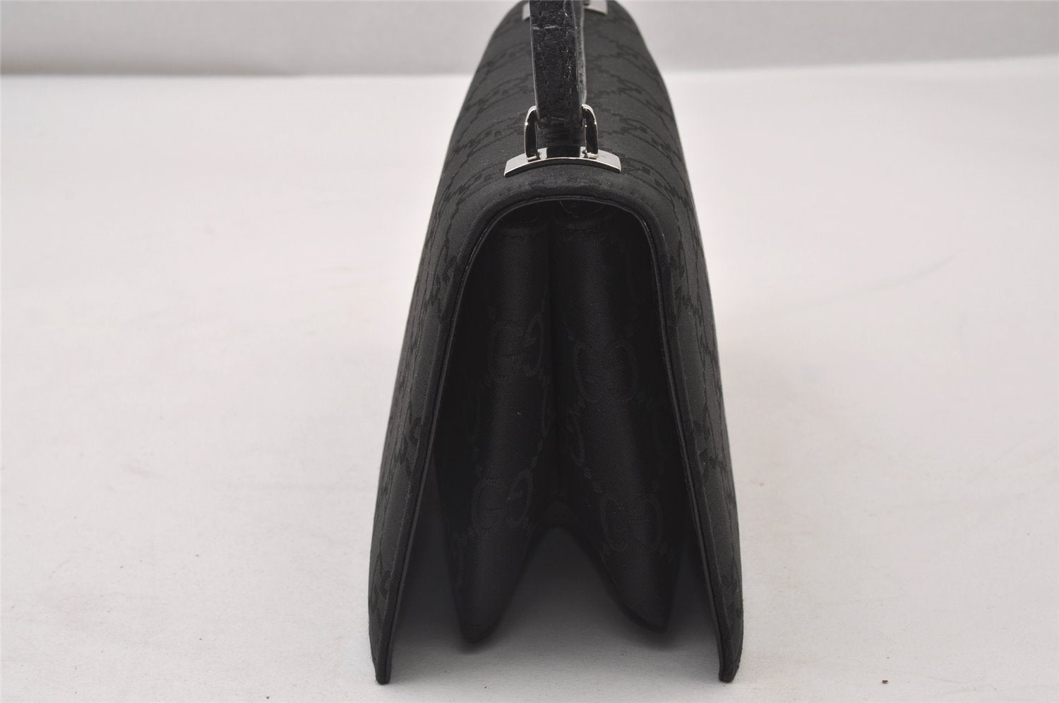 Authentic GUCCI Vintage Shoulder Hand Bag Purse GG Nylon Leather Black 2847I