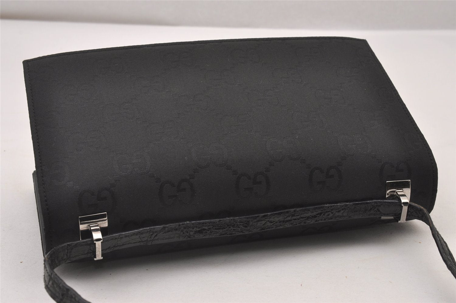 Authentic GUCCI Vintage Shoulder Hand Bag Purse GG Nylon Leather Black 2847I