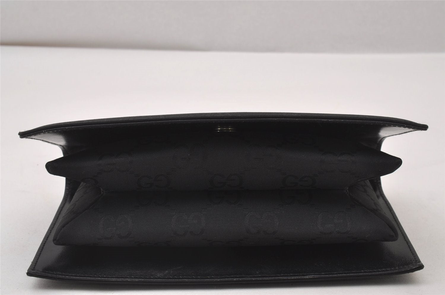 Authentic GUCCI Vintage Shoulder Hand Bag Purse GG Nylon Leather Black 2847I