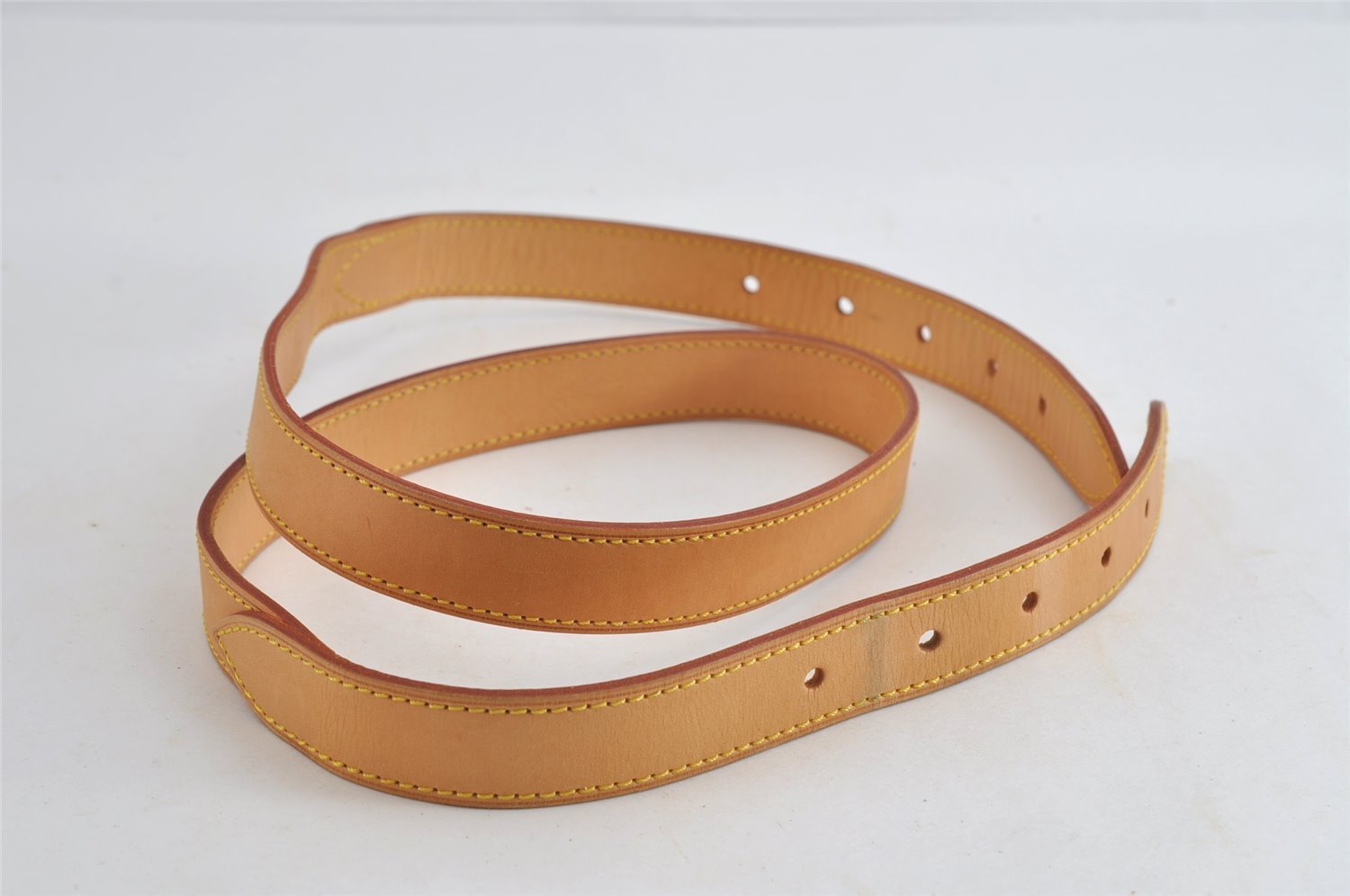 Authentic Louis Vuitton Leather Shoulder Strap Beige 49.6