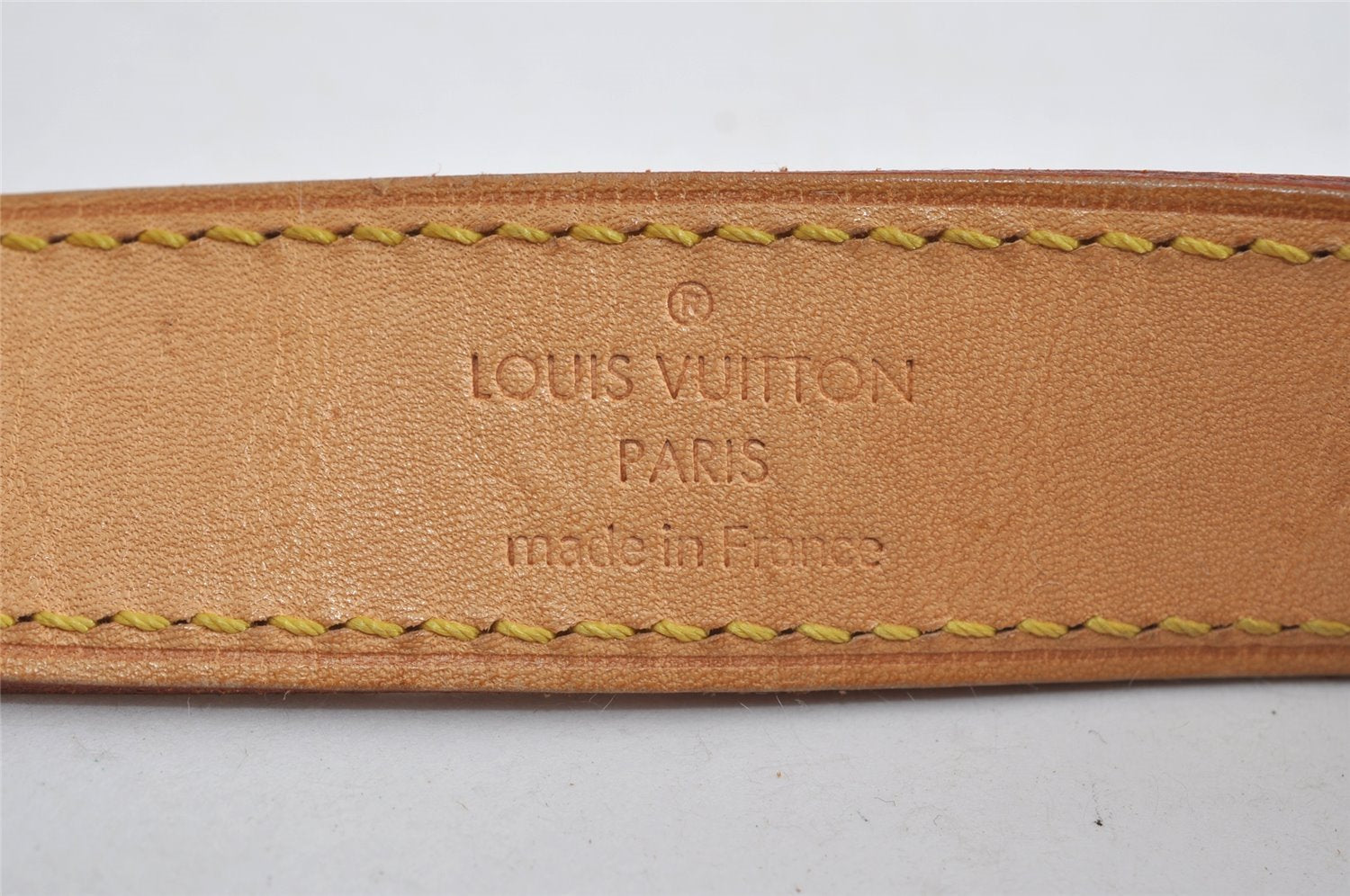 Authentic Louis Vuitton Leather Shoulder Strap Beige 49.6