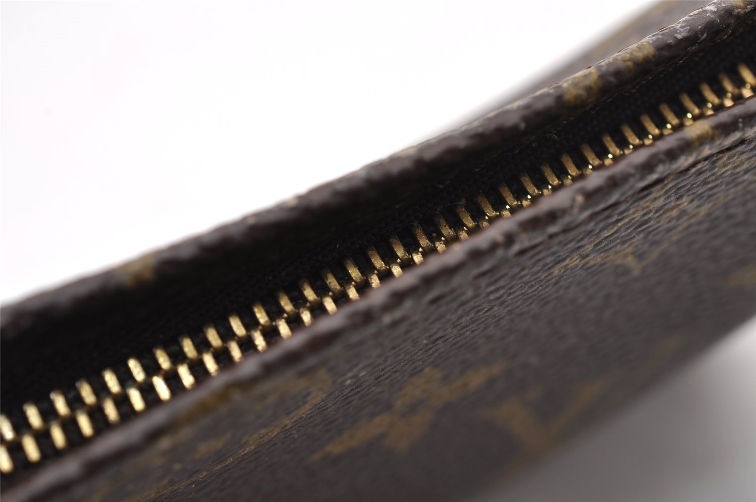 Authentic Louis Vuitton Monogram Pouch For Bucket PM LV Junk 2852I