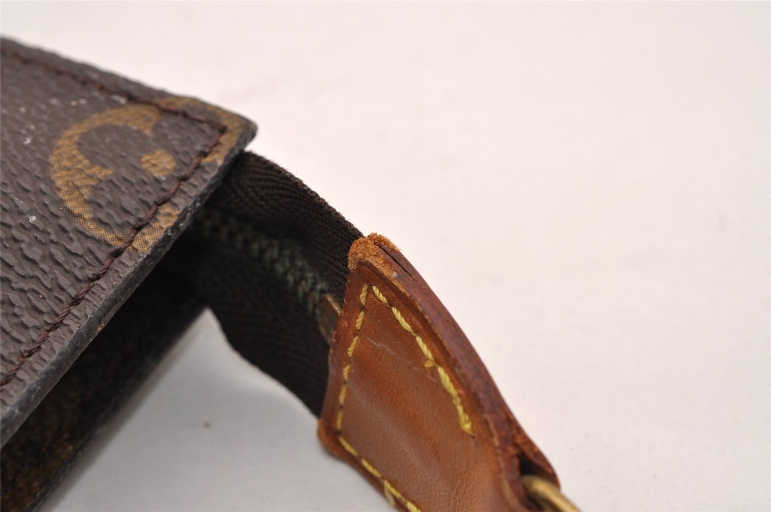 Authentic Louis Vuitton Monogram Pouch For Bucket PM LV Junk 2853I