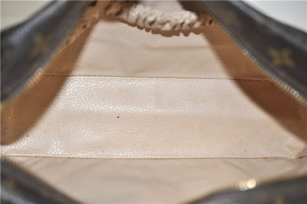 Auth Louis Vuitton Monogram Trousse Toilette 28 Clutch Hand Bag M47522 LV 2862D