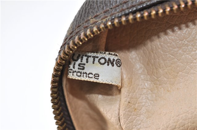 Auth Louis Vuitton Monogram Trousse Toilette 28 Clutch Hand Bag M47522 LV 2862D