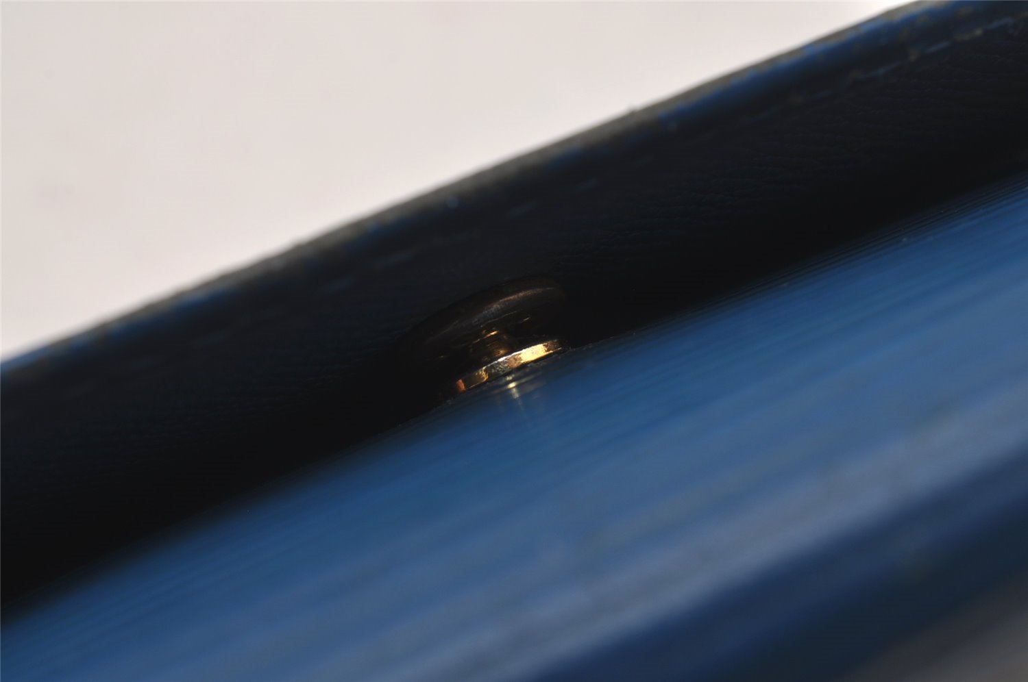 Authentic Louis Vuitton Epi Multicles 6 Key Case Blue M63815 LV 2884I