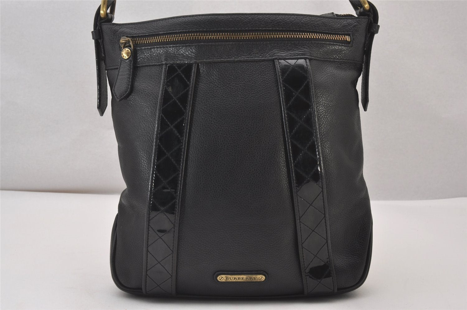 Authentic BURBERRY Vintage Leather Shoulder Cross Body Bag Purse Black 2893I