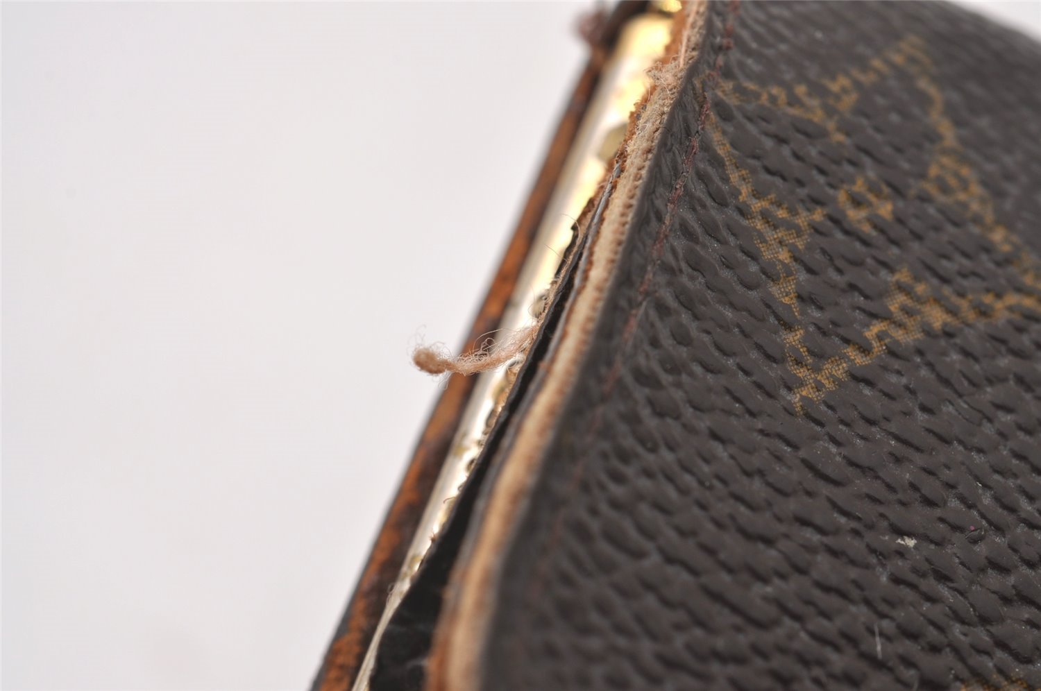 Authentic Louis Vuitton Monogram Multicles 6 Six Hooks Key Case M62630 LV 2908I