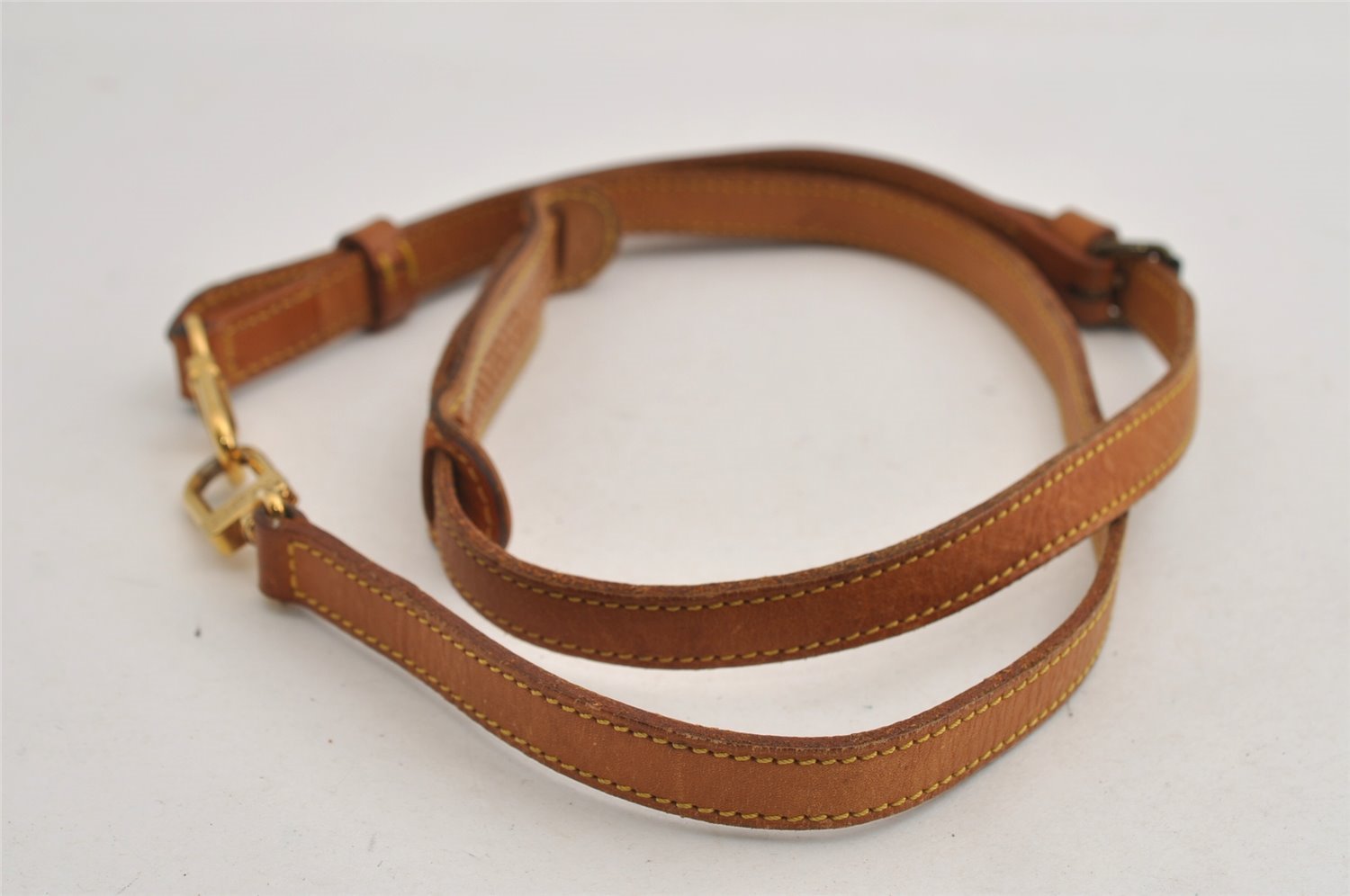 Authentic Louis Vuitton Leather Shoulder Strap Beige 47.6-54.7