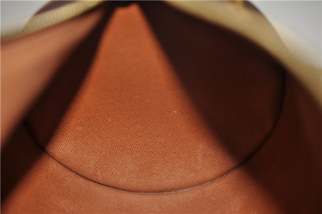 Authentic Louis Vuitton Monogram Papillon 30 Hand Bag Old Model LV 2914F