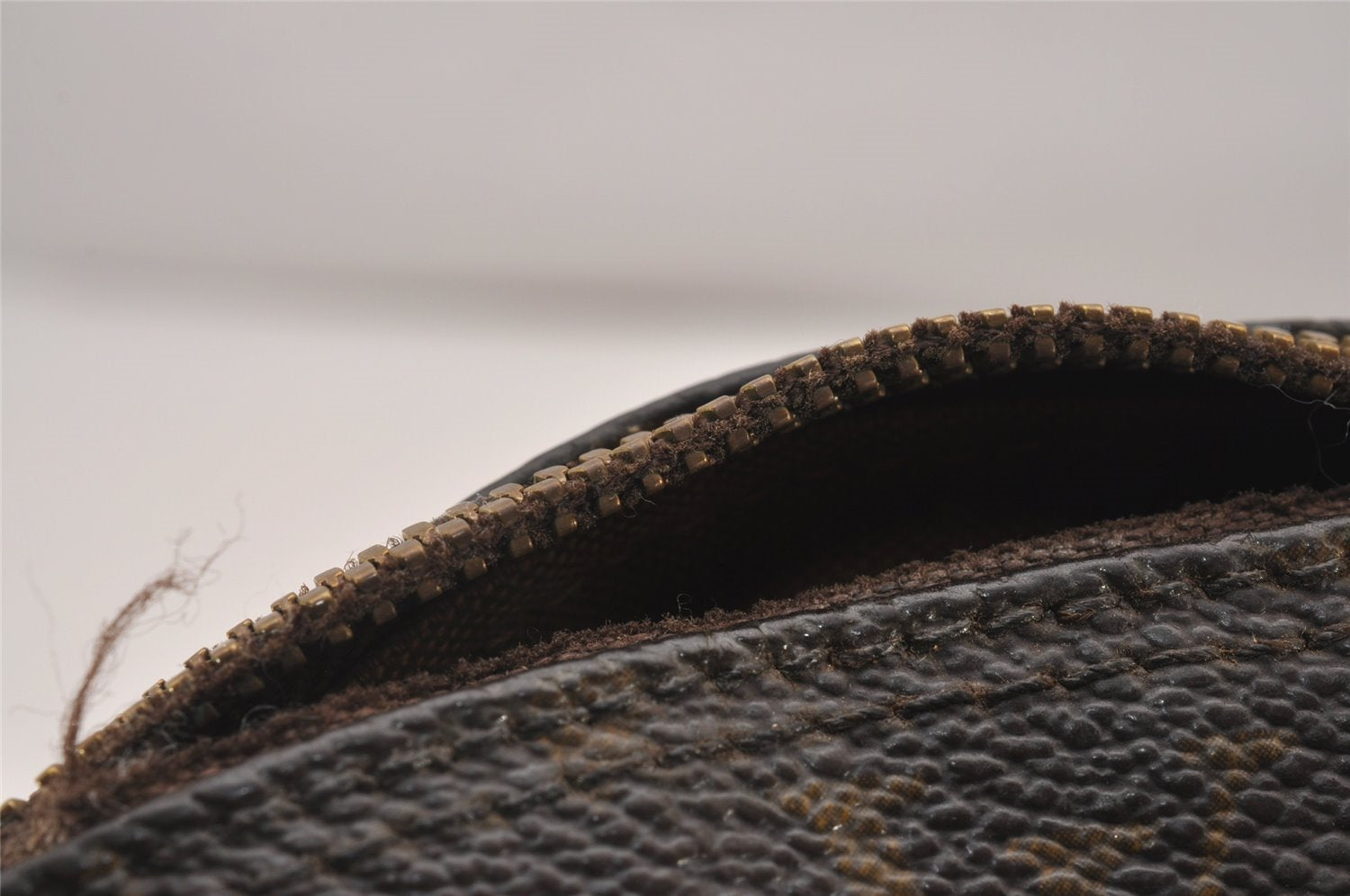 Authentic Louis Vuitton Monogram Alma Hand Bag Purse M51130 LV Junk 2926I