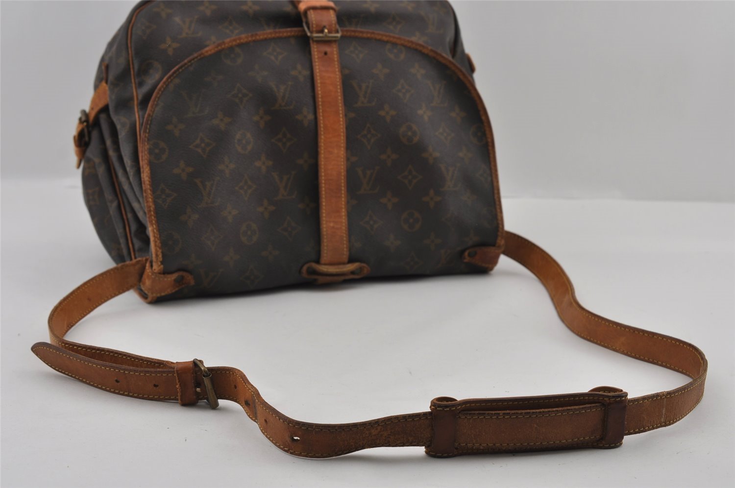 Authentic Louis Vuitton Monogram Saumur 35 Shoulder Cross Bag M42254 Junk 2928I