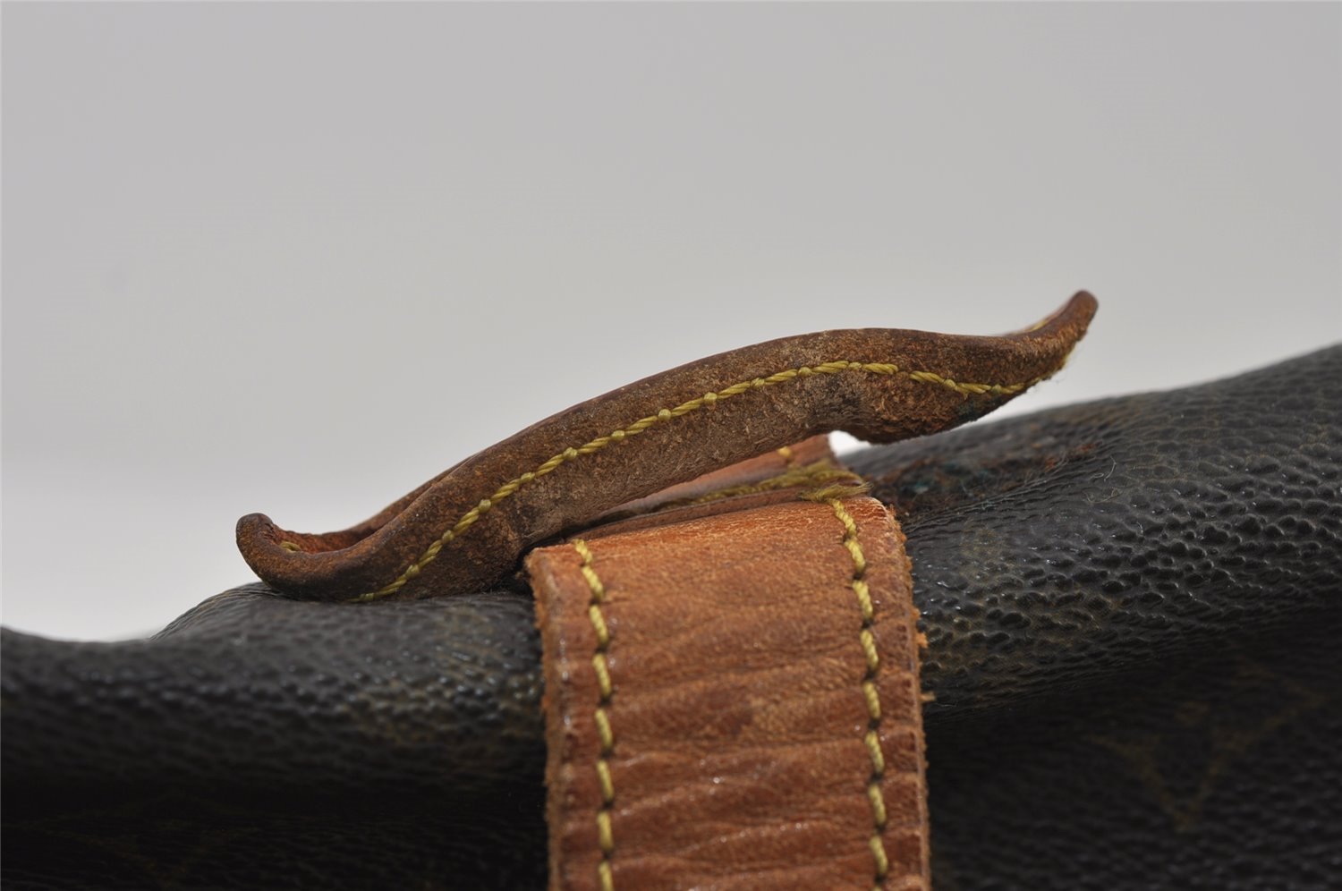 Authentic Louis Vuitton Monogram Saumur 35 Shoulder Cross Bag M42254 Junk 2928I