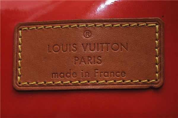 Authentic Louis Vuitton Vernis Reade GM Hand Bag Red M91084 LV 2929E