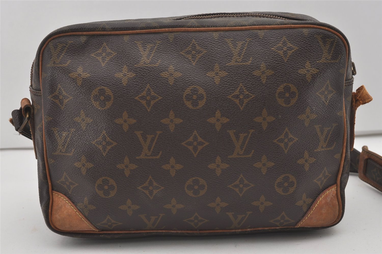 Authentic Louis Vuitton Monogram Nile Shoulder Cross Body Bag M45244 Junk 2929I