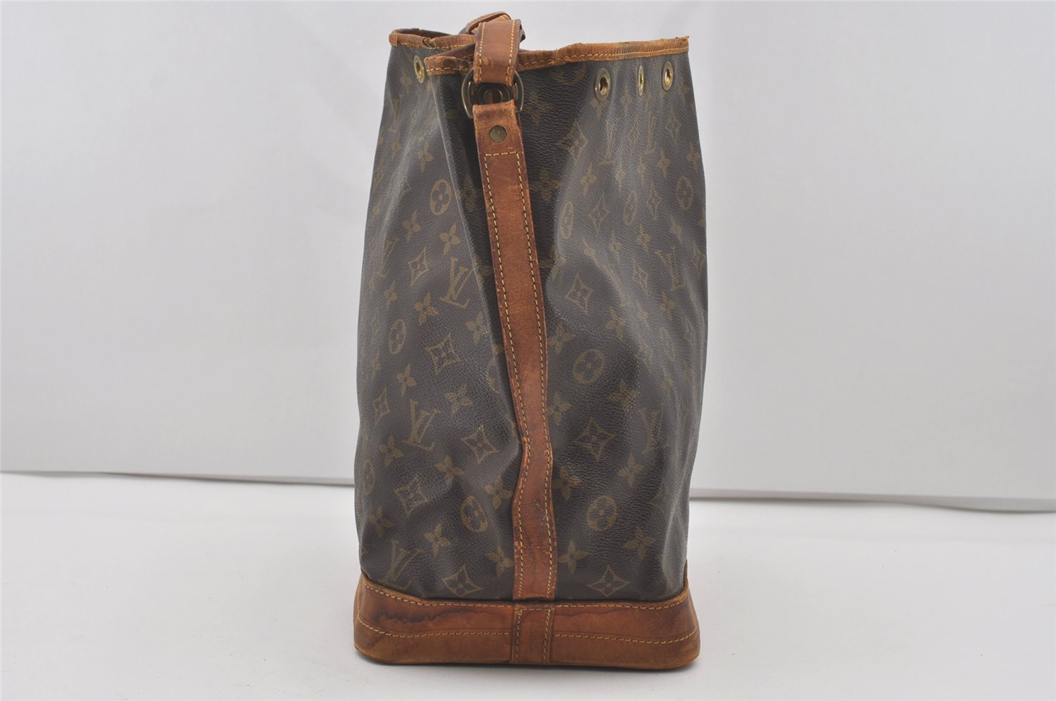 Authentic Louis Vuitton Monogram Noe Shoulder Drawstring Bag M42224 LV 2933I