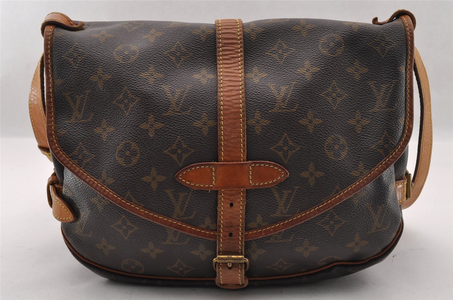 Authentic Louis Vuitton Monogram Saumur 30 Shoulder Cross Bag M42256 LV 2941I
