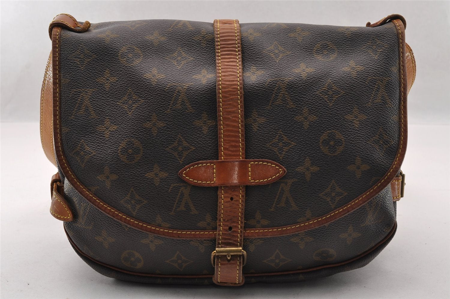 Authentic Louis Vuitton Monogram Saumur 30 Shoulder Cross Bag M42256 LV 2941I