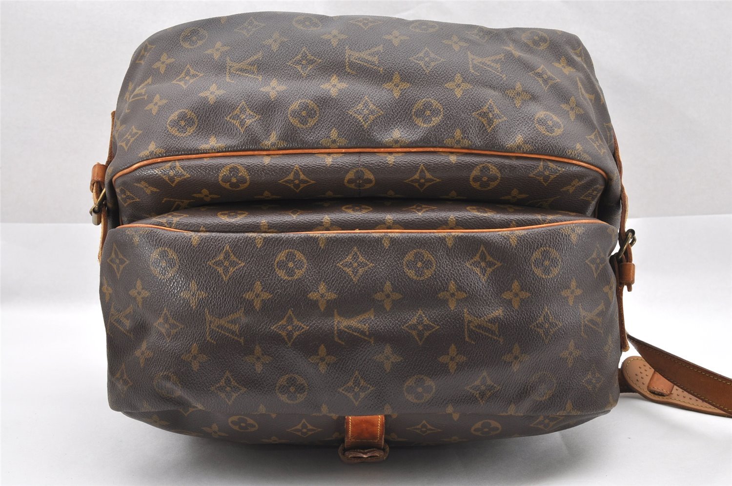 Authentic Louis Vuitton Monogram Saumur 35 Shoulder Cross Bag M42254 LV 2945I