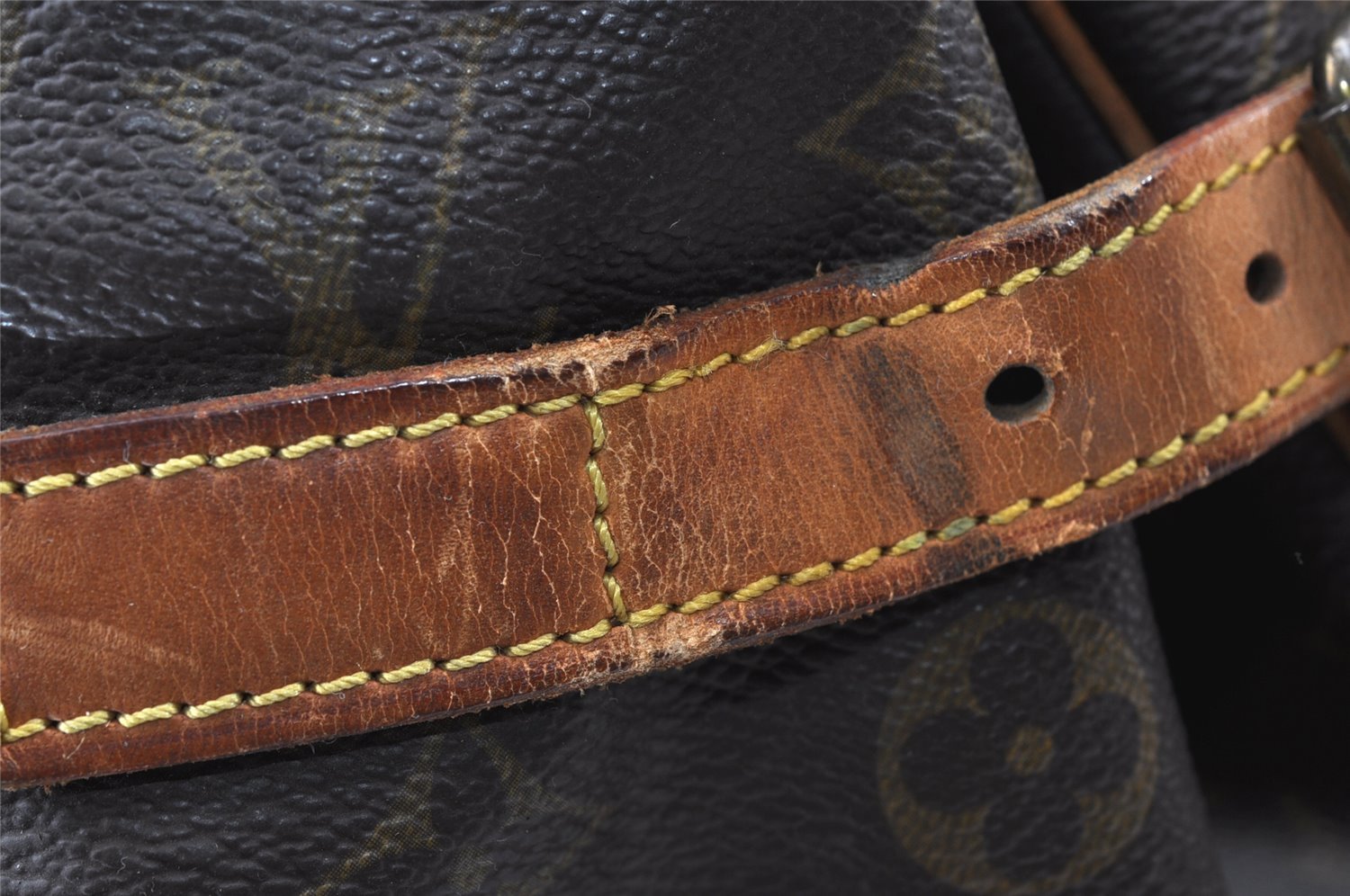 Authentic Louis Vuitton Monogram Saumur 35 Shoulder Cross Bag M42254 LV 2945I