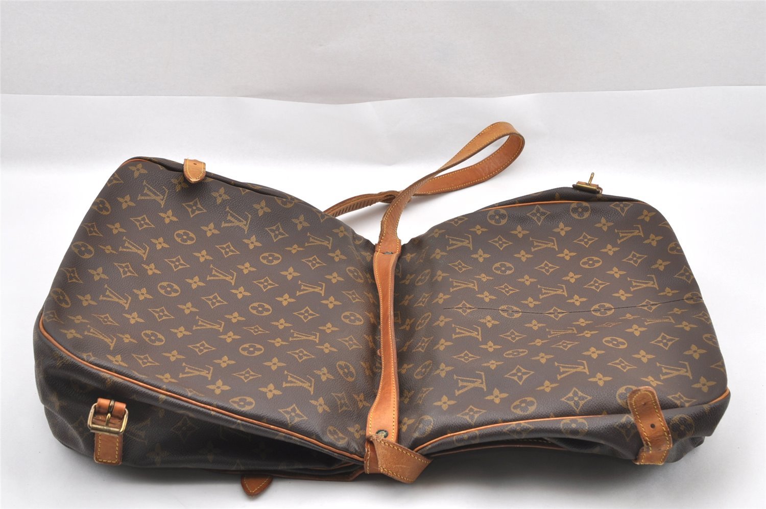 Authentic Louis Vuitton Monogram Saumur 35 Shoulder Cross Bag M42254 LV 2945I