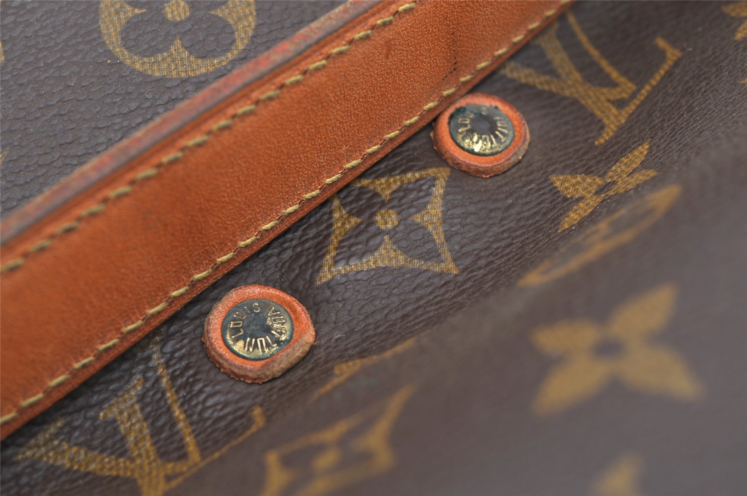 Authentic Louis Vuitton Monogram Saumur 35 Shoulder Cross Bag M42254 LV 2945I