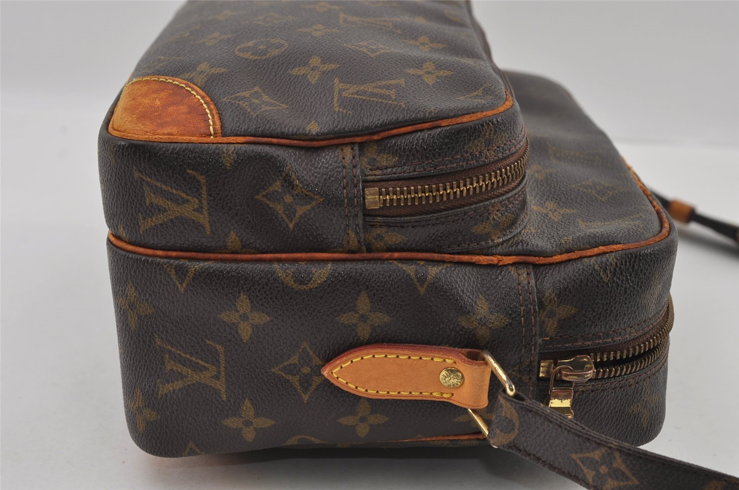 Authentic Louis Vuitton Monogram Nile Shoulder Cross Body Bag M45244 Junk 2955I