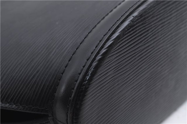 Authentic Louis Vuitton Epi Saint Jacques Poignet Long Shoulder Bag Black 2956E