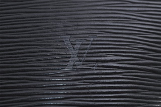 Authentic Louis Vuitton Epi Saint Jacques Poignet Long Shoulder Bag Black 2956E